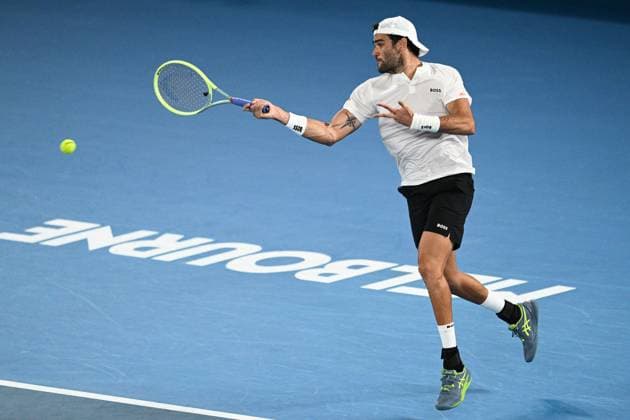 Mandatory Credit: Photo by James Gourley Shutterstock (13716760cx) Matteo Berrettini in action during his first round match Australian Open, Day Two, Tennis, Melbourne Park, Melbourne, Australia - 17 Jan 2023 Australian Open, Day Two, Tennis, Melbourne Park, Melbourne, Australia - 17 Jan 2023 Copyright: xJamesxGourley Shutterstockx 13716760cx