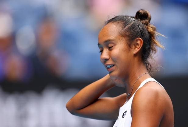 Mandatory Credit: Photo by Ella Ling Shutterstock (13716767an) Leyla Fernandez of Canada frustrated Australian Open, Day Four, Tennis, Melbourne Park, Melbourne, Australia - 19 Jan 2023 Australian Open, Day Four, Tennis, Melbourne Park, Melbourne, Australia - 19 Jan 2023 Copyright: xEllaxLing Shutterstockx 13716767an