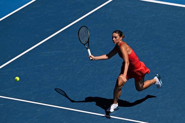 Mandatory Credit: Photo by James Gourley Shutterstock (13716911bh) Marta Kostyuk in action during her third round match Australian Open, Day Five, Tennis, Melbourne Park, Melbourne, Australia - 20 Jan 2023 Australian Open, Day Five, Tennis, Melbourne Park, Melbourne, Australia - 20 Jan 2023 Copyright: xJamesxGourley Shutterstockx 13716911bh