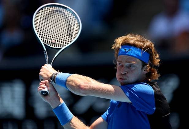 Mandatory Credit: Photo by Ella Ling Shutterstock (13728748av) Andrey Rublev of Russia in action Australian Open, Day Six, Tennis, Melbourne Park, Melbourne, Australia - 21 Jan 2023 Australian Open, Day Six, Tennis, Melbourne Park, Melbourne, Australia - 21 Jan 2023 Copyright: xEllaxLing Shutterstockx 13728748av