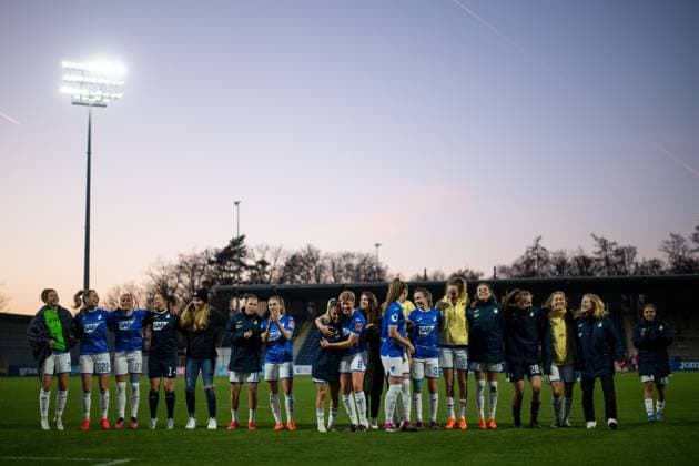 TSG Hoffenheim players cheer victory, GER, TSG 1899 Hoffenheim vs 1 FC Koeln, Football Flyeralarm Womens Bundesliga, 12 Matchday, Season 2022 2023, 12 02 2023 GER, TSG 1899 Hoffenheim vs 1 FC Koeln, Football Flyeralarm Womens Bundesliga, 12 Matchday, Season 2022 2023, 12 02 2023 Hoffenheim Copyright: xEibner Memmlerx EP_MMR