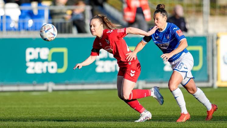 v li Weronika Zawistowska Cologne, 24 , Nicole Billa TSG, 16 , duel, duel scene, duel, tackle, tackling, dynamics, action, action, 12 02 2023, Sinsheim Hoffenheim Germany , football, Flyeralarm Frauen Bundesliga, TSG 1899 Hoffenheim 1 FC Köln, 12 02 2023, Sinsheim Hoffenheim Germany , Football, Flyeralarm Frauen Bundesliga, TSG 1899 Hoffenheim 1 FC Köln, DFB DFL REGULATES PROHIBIT ANY USE OF PHOTOGRAPHS AS IMAGE SEQUENCES AND OR QUASI VIDEO xozx