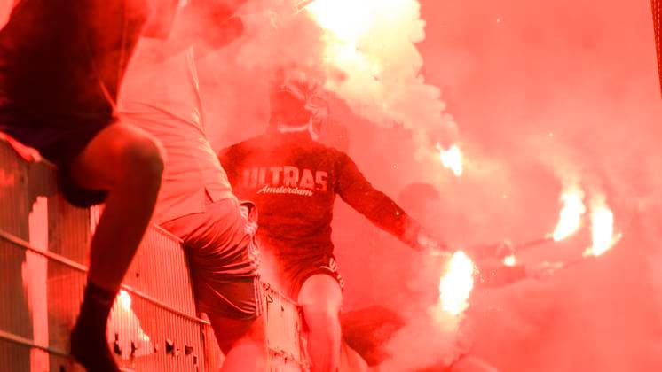 Ultras of AJAX ignite pyro, pyrotechnics, fireworks in the guest block, GER, 1 FC Union Berlin vs AFC Ajax Amsterdam, UEFA Europa League , Rückspiel, Saison Spielzeit 2022 2023, 23 02 2023, DFL REGULATES PROHIBIT ANY USE OF PHOTOGRAPHS AS IMAGE SEQUENCES AND OR QUASI VIDEO, GER, Berlin, 1 FC Union Berlin vs Ajax Amsterdam, UEFA Europa League , Rueckspiel, Saison Spielzeit 2022 2023, 23 02 2023, fcuafc, afc, Berlin Copyright: xUwexKoch Eibner-Pressefotox EP_UKH