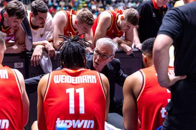 Gordon Herbert Germany, coach , time out, team, team, Germany vs Sweden, basketball, world cup qualification 2023, group J, 24 02 2023 Germany vs Sweden, basketball, world cup qualification 2023, group J, 24 02 2023 Frankfurt Main Copyright: xEibner-Pressefoto G.xSantemizx EP_EER