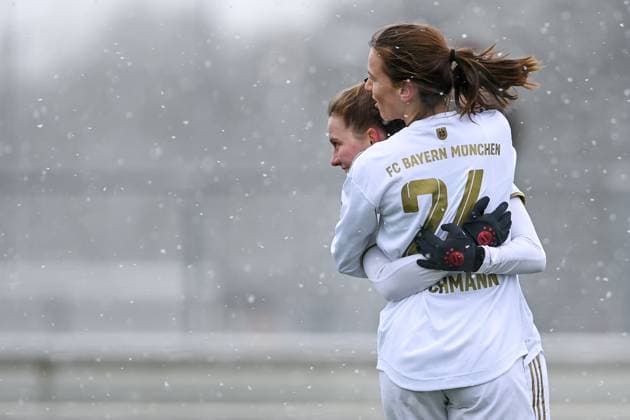 v li Sarah Ernst FCB, 13 Stefanie Reischmann FCB, 24 with goal celebration, jubilation, goal celebration, celebrate the goal, goal, celebration, jubilation about the goal to 1 0 by Sarah Ernst FCB, 13 , optimistic, action, action, 26 02 2023, Munich Germany , Football,2 Women Bundesliga, FC Bayern München II 1 FC Köln II, DFB DFL REGULATIONS PROHIBIT ANY USE OF PHOTOGRAPHS AS IMAGE SEQUENCES AND OR QUASI VIDEO xslx
