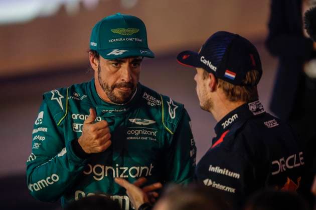 ALONSO Fernando (spa), Aston Martin F1 Team AMR23, portrait VERSTAPPEN Max (ned), Red Bull Racing RB19, portrait during the Formula 1 Gulf Air Bahrain Grand Prix 2023, 1st round of the 2023 FIA Formula One World Championship, WM, Weltmeisterschaft from March 2 to 5, 2023 on the Bahrain International Circuit, in Sakhir, Bahrain - F1 - BAHRAIN GRAND PRIX 2023 - RACE DPPI Panoramic 00123003__R3_1898