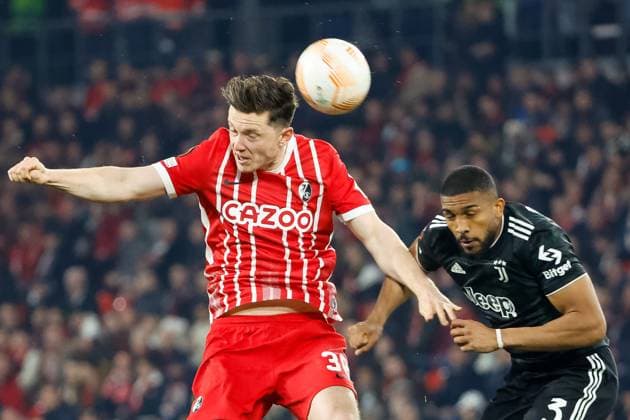 Michael Gregoritsch SC Freiburg, 38 and Bremen Juventus Turin, 03 in header duel , GER, SC Freiburg vs Juventus Turin, soccer, UEFA Europa League, round of 16, 16 03 2023 GER, SC Freiburg vs Juventus Turin, soccer, UEFA Europa League, round of 16, 16 03 2023 Freiburg im Breisgau, Germany Copyright: xEibner-Pressefoto GrantxHubbsx EP_GHS