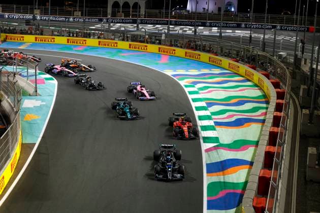 Start, 63 George Russell GBR, Mercedes AMG Petronas F1 Team , 55 Carlos Sainz ESP, Scuderia Ferrari , 18 Lance Stroll CAN, Aston Martin Aramco Cognizant F1 Team , 31 Esteban Ocon FRA, BWT Alpine F1 Team , F1 Grand Prix of Saudi Arabia at Jeddah Corniche Circuit on March 19, 2023 in Jeddah, Saudi Arabia Photo by HOCH ZWEI Jeddah Saudi Arabia
