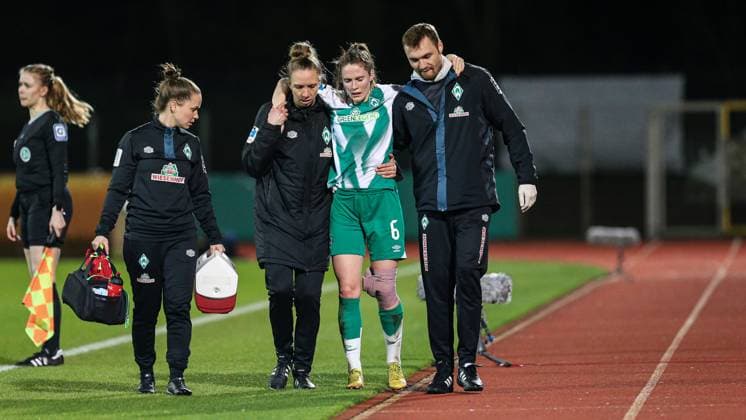 f l Jennifer Brimmer Physiotherapist, SV Werder Bremen , Anna Lisa Timm Athletic Trainer, SV Werder Bremen , the injured Reena Wichmann SV Werder Bremen, 6 and Jonas Jochims Team Doctor, SV Werder Bremen , THE DFB DIRECTIVES PROHIBIT ANY USE OF PHOTOGRAPHS AS IMAGE SEQUENCES AND OR QUASI VIDEO , 24 03 2023, Bremen Germany , Football, Flyeralarm Womens Bundesliga, SV Werder Bremen 1 FC Köln xobx