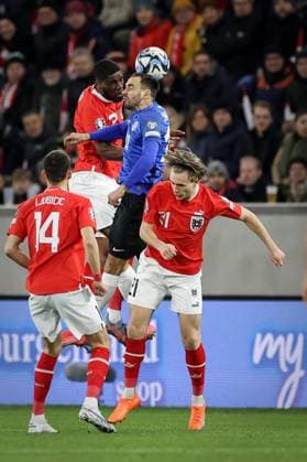 SOCCER - UEFA EURO, EM, Europameisterschaft,Fussball 2024 Quali, AUT vs EST LINZ,AUSTRIA,27.MAR.23 - SOCCER - European Qualifiers 2024, OEFB international match, Länderspiel, Nationalmannschaft Austria vs Estland. Image shows Kevin Danso (AUT), Sergei Zenjov (EST) and Patrick Wimmer (AUT). GEPAxpictures xManfredxBinder