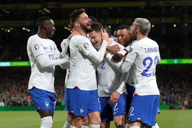 Mandatory Credit: Photo by Paul Greenwood Shutterstock (13847018x) Benjamin Pavard of France celebrates scoring his side s first goal with team mates to make the score 0-1 Republic of Ireland v France, UEFA European Championship, EM, Europameisterschaft 2024 Qualifying, Group B, Football, Aviva Stadium, Dublin, Ireland - 27 Mar 2023 EDITORIAL USE ONLY No use with unauthorised audio, video, data, fixture lists, club league logos or live services. Online in-match use limited to 120 images, no video emulation. No use in betting, games or single club league player publications. Republic of Ireland v France, UEFA European Championship 2024 Qualifying, Group B, Football, Aviva Stadium, Dublin, Ireland - 27 Mar 2023 EDITORIAL USE ONLY No use with unauthorised audio, video, data, fixture lists, club league logos or live services. Online in-match use limited to 120 images, no video emulation. No use in betting, games or single club league player publications. Copyright: xPaulxGreenwood Shutterstockx 13847018x