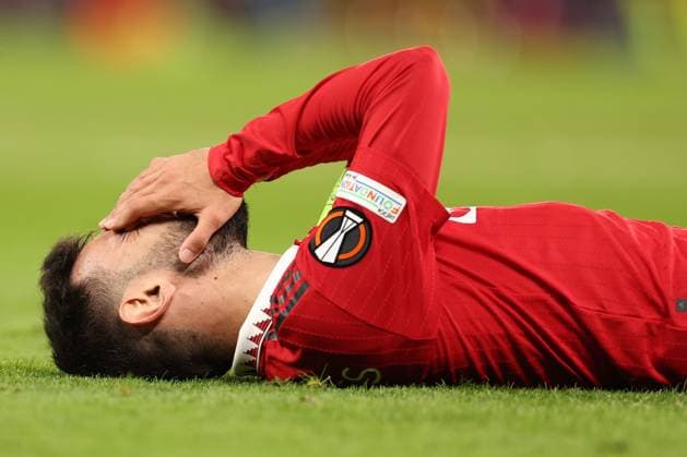 Mandatory Credit: Photo by Ryan Browne Shutterstock (13867464bm) Bruno Fernandes of Manchester United, ManU Manchester United v Sevilla, UEFA Europa League, Quarter-Final, First Leg, Football, Old Trafford, Manchester, UK - 13 Apr 2023 Manchester United v Sevilla, UEFA Europa League, Quarter-Final, First Leg, Football, Old Trafford, Manchester, UK - 13 Apr 2023 Copyright: xRyanxBrowne Shutterstockx 13867464bm