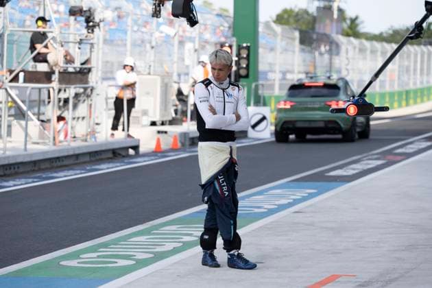 May 5, 2023, Miami, Florida, United States: ALEXANDER ALBON (THA) of Williams 23 walking the pit lane during Free Practice 2..Teams prepare to compete in the second running of America s second calendar F1 race, with a record breaking three Grand Prix events to be held in America this year in Miami, Austin and Las Vegas, owing to the growing popularity of the thanks to Netflix s Drive to Survive Docuseries. Aston Martin, Ferrari and others plan on trying to challenge Red Bull Oracle Racing s Max Verstappen s dominance over the 2023 season. Motorsports, open wheel racing, Liberty Media. Miami United States - ZUMAb177 20230505_zap_b177_272 Copyright: xTaidghxBarronx