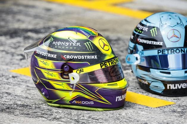 RUSSELL George (gbr), Mercedes AMG F1 Team W14, and HAMILTON Lewis (gbr), Mercedes AMG F1 Team W14, helmet, casque, during the Formula 1 AWS Gran Premio de Espana 2023, 7th round of the 2023 Formula One World Championship, WM, Weltmeisterschaft from June 2 to 4, 2023 on the Circuit de Barcelona-Catalunya, in Montmelo, Spain - F1 - SPANISH GRAND PRIX 2023 DPPI Panoramic 00123014__R3_4920