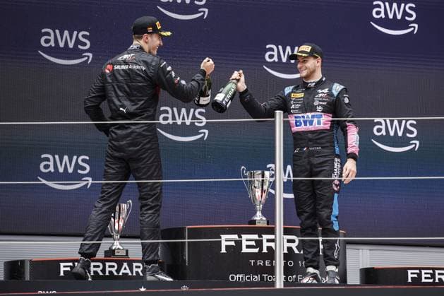 POURCHAIRE Thà o (fra), ART Grand Prix, Dallara F2, portrait MARTINS Victor (fra), ART Grand Prix, Dallara F2, portrait podium during the Formula 1 AWS Gran Premio de Espana 2023, 7th round of the 2023 Formula One World Championship, WM, Weltmeisterschaft from June 2 to 4, 2023 on the Circuit de Barcelona-Catalunya, in Montmelo, Spain - F1 - SPANISH GRAND PRIX 2023 DPPI Panoramic 00123014__R3_0085