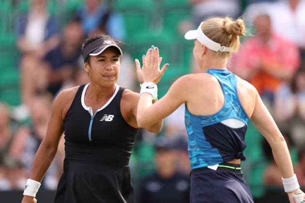 Mandatory Credit: Photo by Ryan Browne Shutterstock (13961299bv) Heather Watson and Harriet Dart during their doubles Semi-final against Alicia Barnett and Olivia Nicholls. Rothesay Open, Day Six, Tennis, Nottingham Tennis Centre, Nottingham, UK - 17 Jun 2023 Rothesay Open, Day Six, Tennis, Nottingham Tennis Centre, Nottingham, UK - 17 Jun 2023 Copyright: xRyanxBrowne Shutterstockx 13961299bv