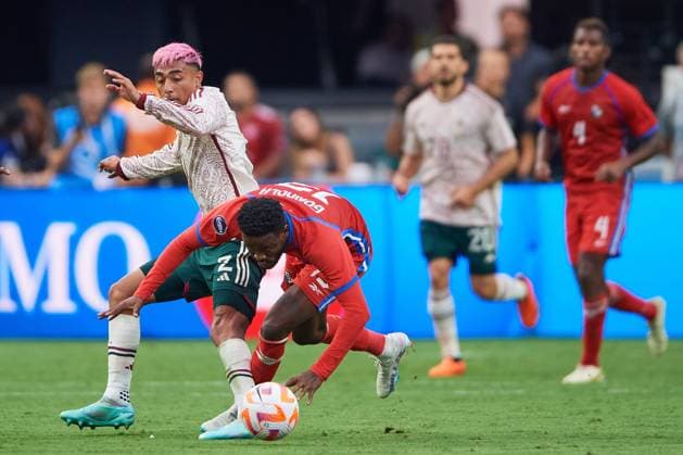 RECORD DATE NOT STATED CONCACAF NATIONS LEAGUE 2022-2023 Panama 0-1 Mexico Third Place (L-R), Julian Araujo of Mexico and Freddy Gondola of Panama during the game Panama vs Mexico (Mexican national team, Nationalteam , corresponding to Third Place of Final Four of the CONCACAF Nations League 2022-2023, at Allegiant Stadium, on June 18, 2023. <br><br> (I-D), Julian Araujo de Mexico y Freddy Gondola de Panama durante el partido Panama vs Mexico (Seleccion Mexicana), correspondiente por el Tercer Lugar de la Final Four de la Liga de Naciones CONCACAF 2022-2023, en el Allegiant Stadium, el 18 de junio de 2023. LAS VEGAS NEVADA ESTADOS UNIDOS Copyright: xCristianxdexMarchenax 20230618185902_CNL_23_3RD_PAN_MEX_GONDOLA379
