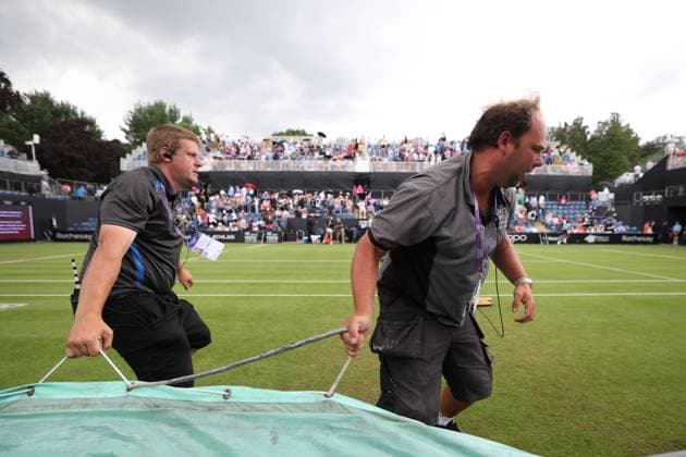 Mandatory Credit: Photo by Ryan Browne Shutterstock (13977104b) The rain covers are put on over Centre Court. Rothesay Classic, Day Four, Tennis, Edgbaston Priory Club, Birmingham, UK - 22 Jun 2023 Rothesay Classic, Day Four, Tennis, Edgbaston Priory Club, Birmingham, UK - 22 Jun 2023 Copyright: xRyanxBrowne Shutterstockx 13977104b
