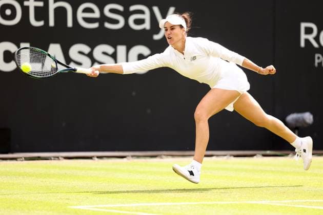Mandatory Credit: Photo by Ryan Browne Shutterstock (13977104aq) Sorana Cirstea of Romania during her round of 16 match. Rothesay Classic, Day Four, Tennis, Edgbaston Priory Club, Birmingham, UK - 22 Jun 2023 Rothesay Classic, Day Four, Tennis, Edgbaston Priory Club, Birmingham, UK - 22 Jun 2023 Copyright: xRyanxBrowne Shutterstockx 13977104aq