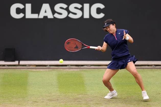 Mandatory Credit: Photo by Ryan Browne Shutterstock (13977105v) Lin Zhu of China during her quarter-final match. Rothesay Classic, Day Five, Tennis, Edgbaston Priory Club, Birmingham, UK - 23 Jun 2023 Rothesay Classic, Day Five, Tennis, Edgbaston Priory Club, Birmingham, UK - 23 Jun 2023 Copyright: xRyanxBrowne Shutterstockx 13977105v