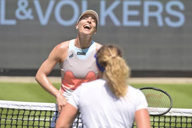 25 06 2023, xbrx, tennis Bad Homburg Open WTA 250, emspor, v l farewell match Petkovic, Andrea GER , Petkovic, Andrea GER , smiles, smile, smile, Friedsam, Anna Lena GER Bad Homburg