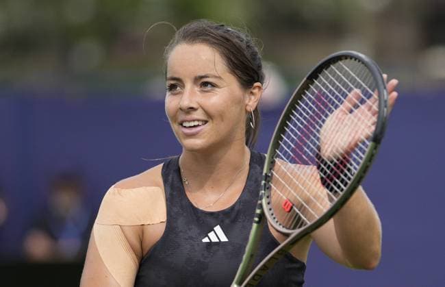 Mandatory Credit: Photo by Dave Shopland Shutterstock (13984422cg) Great Britain s Jodie Burrage during her 1st round win Rothesay International Eastbourne, Tennis, Day One, Devonshire Park, Eastbourne, UK - 26 Jun 2023 Rothesay International Eastbourne, Tennis, Day One, Devonshire Park, Eastbourne, UK - 26 Jun 2023 Copyright: xDavexShopland Shutterstockx 13984422cg