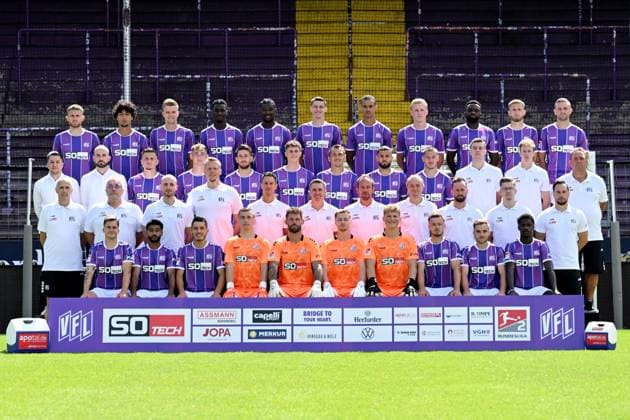 VfL Osnabrück 2 BL, portrait date 2023 2024, team photo hi row v li Leandro Putaro, Yigit Karademir, Lukas Kunze, Maxwell Gyamfi, Kwasi Okyere Otschi Wriedt, Maximilian Thalhammer, Emeka Oduah, Niklas Wiemann, Paterson Chato, Jannes Wulff, Timo Beermann 3 row v li Sports Director Amir Shapourzadeh, Head of Licensing Julius Ohnesorge, Erik Engelhardt, Florian Bähr Baehr, Charalampos Makridis, Oliver Wähling Waehling, Robert Tesche, Dave Gnaase, Manuel Haas, Reha Trainer Tim Schütte Schuette, Team Manager Leon Seelhöfer Seelhoefer, Witness Mario Richter 2nd row from left Team Doctor Clemens Kruse, Team doctor Thomas Herzig, Game analyst Jonas Imkamp, Goalkeeper coach Marcel Höttecke Hoettecke, Co coach Tim Danneberg, Coach Tobias Schweinsteiger, Co coach Martin Heck, Athletics coach Mathis Beckmann, Physiotherapist Sebastian Schwermann, Physiotherapist Jannik Weber, Physiotherapist Lennart Bartling 1 row from left Florian Kleinhansl, Noel Niemann, Bashkim Aldini, Goalkeeper Daniel Adamczyk, Goalkeeper Philipp Kühn Kuehn, Goalkeeper Lennart Grill, Goalkeeper Luca Böggemann Boeggemann, Henry Rorig, Lars Kehl, Charalampos Makridis Osnabrueck Missing Kevin Wiethaup MT
