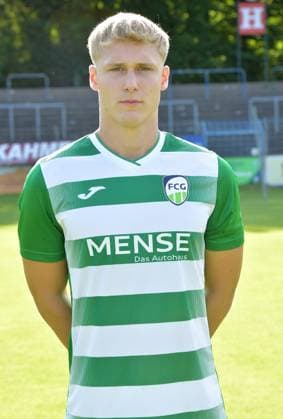 20 07 2023, GER, Football, Regionalliga West, Season 2023 2024, Ohlendorfstadion im Heidewald, Gütersloh FC Gütersloh Fototermin 2023 2024 Leo Weichert FC Gütersloh , Action, Single, High, Portrait
