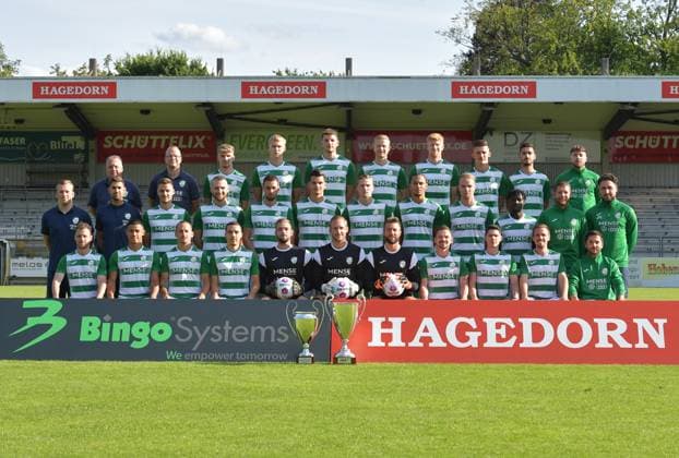 20 07 2023, GER, football, Regionalliga West, season 2023 2024, Ohlendorfstadion im Heidewald, Gütersloh FC Gütersloh photo session 2023 2024 team photo FC Gütersloh 2023 2024, action, individual photo, team photo Back row, v L coach Ralf Niehaus, coach Michael Kuhr, Markus Esko, Leo Weichert, Armin Pjetrovic, Marcel Lücke, Lars Beuckmann, Aleksandar Kandic, Joel Cilgin, goalkeeper coach Patrick Richter Middle row, v L team assistant Rene Harder, Head Scout Jakob Bulut, Patrik Twardzik, Jannik Enning, Grigorijs Degtjarevs, Dimitrios Nemtsis, Lennard Rolf, Vincent Ocansey, Hendrik Lohmar, Philimon Tawiah, Co Coach Andre Kording, Coach Julian Hesse Front row, v L Julian Schauerte, Allan Firmino Dantas, Tim Manstein, Nico Buckmaier, Tim Matuschewsky, Jarno Peters, Daniel Szczepankiewicz, Kevin Freiberger, Ilias Illig, Pascal Widdecke, Co-Trainer Matthias Haeder Missing Jeffrey Obst and Coach Annika Krause