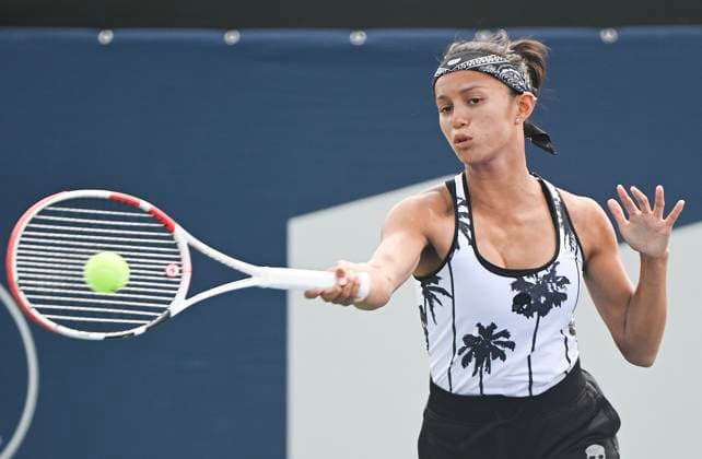 August 5, 2023, Montreal, PQ, Canada: Bianca Fernandez, from Canada, returns the ball to Lesia Tsurenko, from Ukraine, during their qualifying match at the National Bank Open tennis tournament in Montreal, Saturday, August 5, 2023. Bianca Fernandez, Lesia Tsurenko, - ZUMAc35_ 20230805_zaf_c35_020 Copyright: xGrahamxHughesx