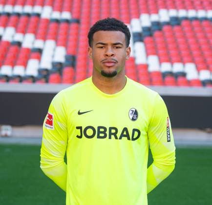 Noah Atubolu SC Freiburg, 31 1 Bundesliga, SC Freiburg, Portraettermin 2023 2024, 10 08 2023, DFL REGULATES PROHIBIT ANY USE OF PHOTOGRAPHS AS IMAGE SEQUENCES AND OR QUASI VIDEO GER, Football, Men, 1 Bundesliga, Season 2023 2024, SC Freiburg, Portraettermin 2023 2024, 10 08 2023, Freiburg im Breisgau. Copyright: xEibner-Pressefoto SilasxSchuellex EP_EER