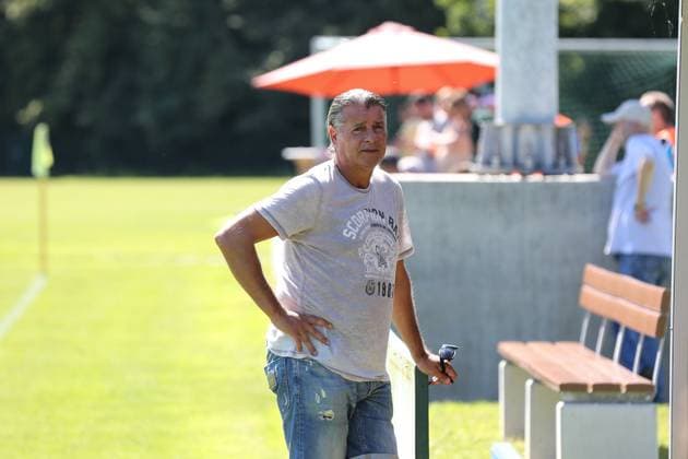 12 08 2023, Oedt, AUT, On the road in Upper Austria, ASKÖ Oedt 1b, ASKÖ DONAU Linz, Upper Austrian Football Association, Landesliga Ost, 2 round, ASKOE Oedt 1b, ASKOE Donau Linz, Transdanubia Sportanlage, in picture Kurt Russ, coach, ASKÖ Oedt,