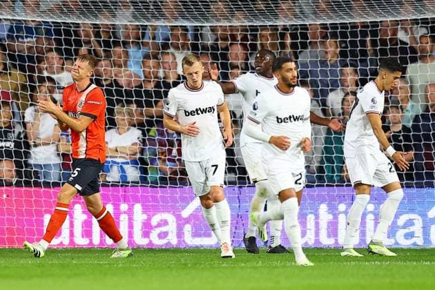 Mandatory Credit: Photo by Michael Zemanek Shutterstock (14074701q) Mads Andersen of Luton Town reacts after heading wide Luton Town v West Ham United, Premier League, Football, Kenilworth Road, Luton, UK - 01 Sep 2023 EDITORIAL USE ONLY No use with unauthorised audio, video, data, fixture lists, club league logos or live services. Online in-match use limited to 120 images, no video emulation. No use in betting, games or single club league player publications. Luton Town v West Ham United, Premier League, Football, Kenilworth Road, Luton, UK - 01 Sep 2023 EDITORIAL USE ONLY No use with unauthorised audio, video, data, fixture lists, club league logos or live services. Online in-match use limited to 120 images, no video emulation. No use in betting, games or single club league player publications. Copyright: xMichaelxZemanek Shutterstockx 14074701q