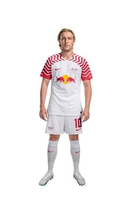 Emil Forsberg RB Leipzig portrait appointment season 2023 2024, men, 1 BL, RB Leipzig, portrait, introduction, presentation, press appointment, soccer, GER, RedBull, Red Bull, RBL shooting, studio, studio shooting, freisteller, xptt