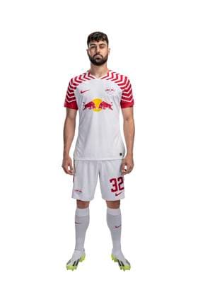 Josko Gvardiol RB Leipzig portrait appointment season 2023 2024, men, 1 BL, RB Leipzig, portrait, introduction, presentation, press appointment, soccer, GER, RedBull, Red Bull, RBL shooting, studio, studio shooting, freisteller, xptt