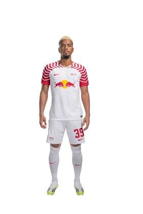 Benjamin Henrichs RB Leipzig portrait appointment season 2023 2024, men, 1 BL, RB Leipzig, portrait, introduction, presentation, press appointment, soccer, GER, RedBull, Red Bull, RBL shooting, studio, studio shooting, freisteller, xptt