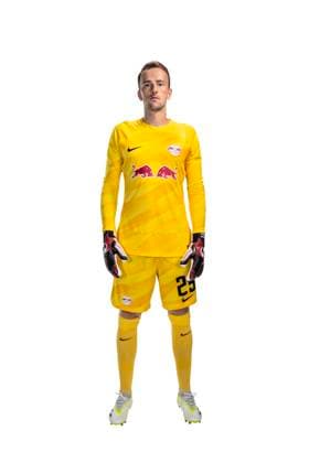 Leopold Zingerle RB Leipzig portrait appointment season 2023 2024, men, 1 BL, RB Leipzig, portrait, introduction, presentation, press appointment, soccer, GER, RedBull, Red Bull, RBL shooting, studio, studio shooting, freisteller, xptt