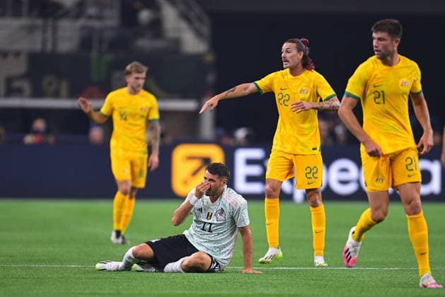 RECORD DATE NOT STATED Seleccion Mexicana 2023 Mexico vs Australia (L-R), Santiago Gimenez of Mexico and Jackson Irvine of Australia during the game Mexico (Mexican national team, Nationalteam vs Australian National Team, International Friendly, Länderspiel, Nationalmannschaft at the AT-T Stadium, on September 9, 2023. <br><br> (I-D), Santiago Gimenez de Mexico y Jackson Irvine de Australia durante el partido Mexico (Seleccion Mexicana) vs Australia, Amistoso Internacional, en el Estadio AT-T, el 9 de septiembre de 2023. ARLINGTON CDMXTEXAS ESTADOS UNIDOS Copyright: xAdrianxMaciasx 20230909220147_SMN_23_AM_MEX_AUS_GIMENEZ165