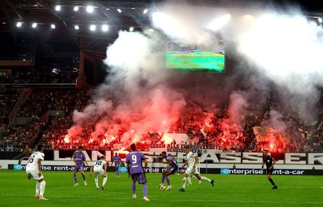EDITORIAL USE ONLY No use with unauthorised audio, video, data, fixture lists, club league logos or live services. Online in-match use limited to 120 images, no video emulation. No use in betting, games or single club league player publications. LASK v Liverpool, UEFA Europa League, Group E, Football, Raiffeisen Arena, Linz, Austria - 21 Sep 2023 EDITORIAL USE ONLY No use with unauthorised audio, video, data, fixture lists, club league logos or live services. Online in-match use limited to 120 images, no video emulation. No use in betting, games or single club league player publications. Copyright: xKieranxMcManus Shutterstockx 14106974ai