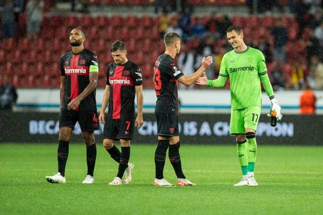 UEFA Europa League, Bayer Leverkusen BK Haecken, 21 09 2023 Matej KOVAR Bayer 04 Leverkusen, 17 claps Adam HLOZEK Bayer 04 Leverkusen, 23 after final whistle, UEFA Europa League, Bayer 04 Leverkusen BK Haecken, 1 group match, on 21 09 2023, BayArena, Leverkusen DFL regulations prohibit any use of photographs as image sequences and or quasi video Copyright: xBEAUTIFULxSPORTS Meuselx