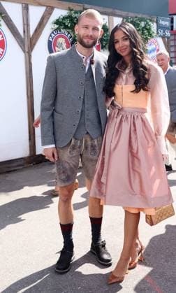 Ines-Sarah, girlfriend of Konrad Laimer, FCB 24 at the visit of the beer festival Oktoberfest, Wiesn of the football team FC BAYERN MUENCHEN on Sept 24, 2023 in Munich, Germany. Season 2023 2024, 1.Bundesliga, FCB, München, -- Poolfoto FC Bayern Pool , EDITORIAL USE ONLY