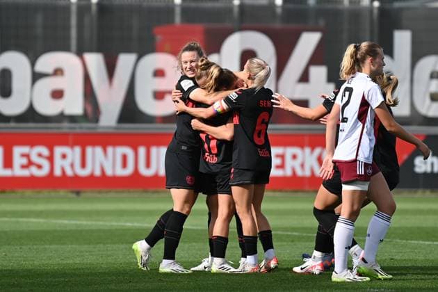Jubel, Freuen, celebrate, happy, cheer , Goal Celebration Bayer 04 Leverkusen Frauen 1 0, 30 09 2023, Leverkusen Germany , Fussball,google pixel Frauenbundesliga bayer 04 Leverkusen 1 FC Nürnberg, DFB DFL REGULATIONS PROHIBIT ANY USE OF PHOTOGRAPHS AS IMAGE SEQUENCES AND OR QUASI VIDEO xmkx