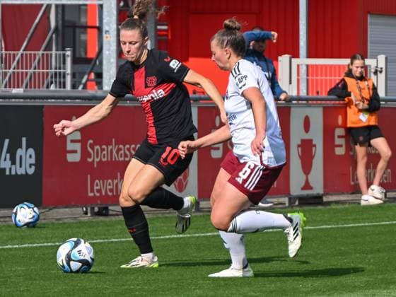 Synne Skinnes Hansen Bayer 04 Leverkusen, 10 puts the ball past Jessica May 1 FC Nuernberg, 06 Bayer 04 Leverkusen vs 1 FC Nuernberg, Football, Google Pixel Womens Bundesliga, 02 Matchday, Season 2023 2024, 30 09 2023 DFL REGULATES PROHIBIT ANY USE OF PHOTOGRAPHS AS IMAGE SEQUENCES AND OR QUASI VIDEO Bayer 04 Leverkusen vs 1 FC Nuernberg, Football, Google Pixel Womens Bundesliga, 02 Matchday, Season 2023 2024, 30 09 2023 Leverkusen Copyright: xEibner-Pressefoto ThomasxHaeslerx EP_THR