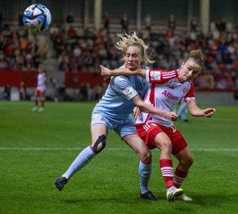 Fight for the ball duel between Sofie Vendelbo 1 FC Koeln, 2 and Lina Magull FC Bayern Muenchen Frauen, 16 FC Bayern Muenchen Frauen vs 1 FC Koeln, Football, Frauen Bundesliga, 2 Spieltag, Saison 2023 2024, 02 10 2023 DFL DFB REGULATES PROHIBIT ANY USE OF PHOTOGRAPHS as IMAGE SEQUENCES and or QUASI VIDEO FC Bayern Muenchen Women vs 1 FC Koeln, Football, Womens Bundesliga, 2 Matchday, Season 2023 2024, 02 10 2023 Muenchen Copyright: xEibner-Pressefoto Feinerx EP_HFR
