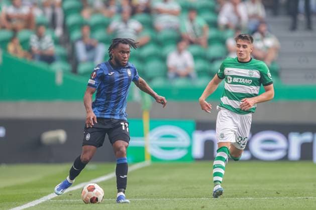 UEFA Europa League, Sporting CP vs Atalanta matchday 2 of 6 Lisbon, , October, 5th, 2023, UEFA Europa League, Sporting CP vs Atalanta matchday 2 of 6, at the Estadio Jose Alvalade, Atalanta, Ademola Lookman, vs Sporting CP, Ivan Fresneda, photography by @guelbergoes Lisbon
