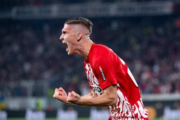 Roland Sallai SC Freiburg, 22 cheers for the goal to 1 1, GER, SC Freiburg SCF vs West Ham United WHU , Football UEFA Europa League, Group A, Matchday 2, Season 2023 2024, 05 10 2023 GER, SC Freiburg SCF vs West Ham United WHU , Football UEFA Europa League, Group A, Matchday 2, Season 2023 2024, 05 10 2023 Freiburg Copyright: xEibner-Pressefoto Memmlerx EP_MMR