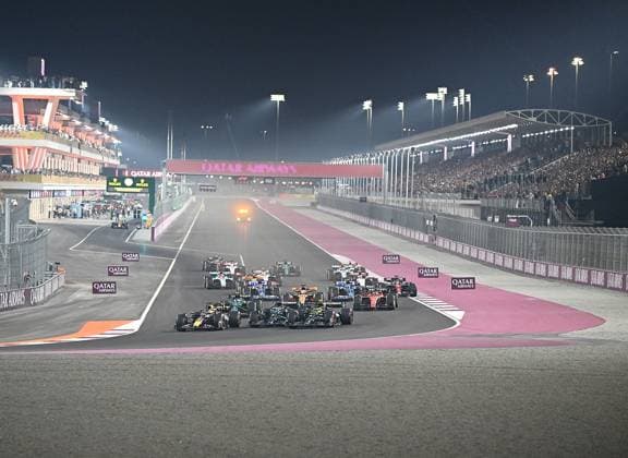 Formula 1 Qatar Airways Qatar Grand Prix 2023 08 10 2023, Losail International Circuit, Doha, Formula 1 Qatar Airways Qatar Grand Prix 2023 ,in picture race start Max Verstappen NLD , Oracle Red Bull Racing, Lewis Hamilton GBR , Mercedes AMG Petronas Formula One Team, George Russell GBR , Mercedes AMG Petronas Formula One Team, Lando Norris GBR , McLaren F1 Team, Oscar Piastri AUS , McLaren F1 Team, Nico Hülkenberg DEU , Moneygram Haas F1 Team, Pierre Gasly FRA , BWT Alpine F1 Team, Esteban Ocon FRA , BWT Alpine F1 Team, Fernando Alonso ESP , Aston Martin Aramco Cognizant Formula One Team nordphotoxGmbHx xBratic nph00250