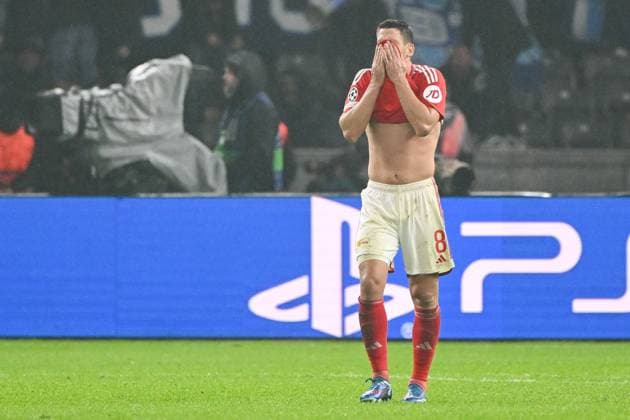 Football, Men, 2023 2024 season, UEFA Champions League Group C, Matchday 3 , 1 FC Union Berlin SSC Napoli, v l Rani Khedira 1 FC Union Berlin disappointed, dejected, dissatisfied, 24 10 2023, Copyright: xMatthiasxKochx