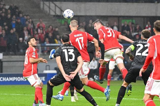 Football, Men, 2023 2024 season, UEFA Champions League Group C, Matchday 3 , 1 FC Union Berlin SSC Napoli, v l Kevin Volland 1 FC Union Berlin , Amir Rrahmani SSC Napoli , Kevin Behrens 1 FC Union Berlin , Natan SSC Napoli and Robin Knoche 1 FC Union Berlin in duel, 24 10 2023, Copyright: xMatthiasxKochx