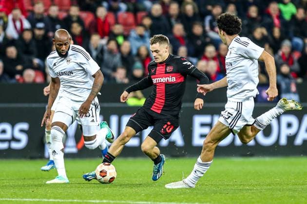 Florian Wirtz Bayer 04 Leverkusen, 10 in a duel against Kevin Medina Qarabag Agdam, 81 , GER, Bayer 04 Leverkusen vs Qarabag Agdam, UEFA Europa League 2023 24, group stage, match day 3, 26 10 2023, GER, Bayer 04 Leverkusen vs Qarabag Agdam, UEFA Europa League 2023 24, group stage, match day 3, 26 10 2023, Photo Eibner Press Photo Gabriel Boia Leverkusen. Copyright: xGabrielxBoiax EP_EER